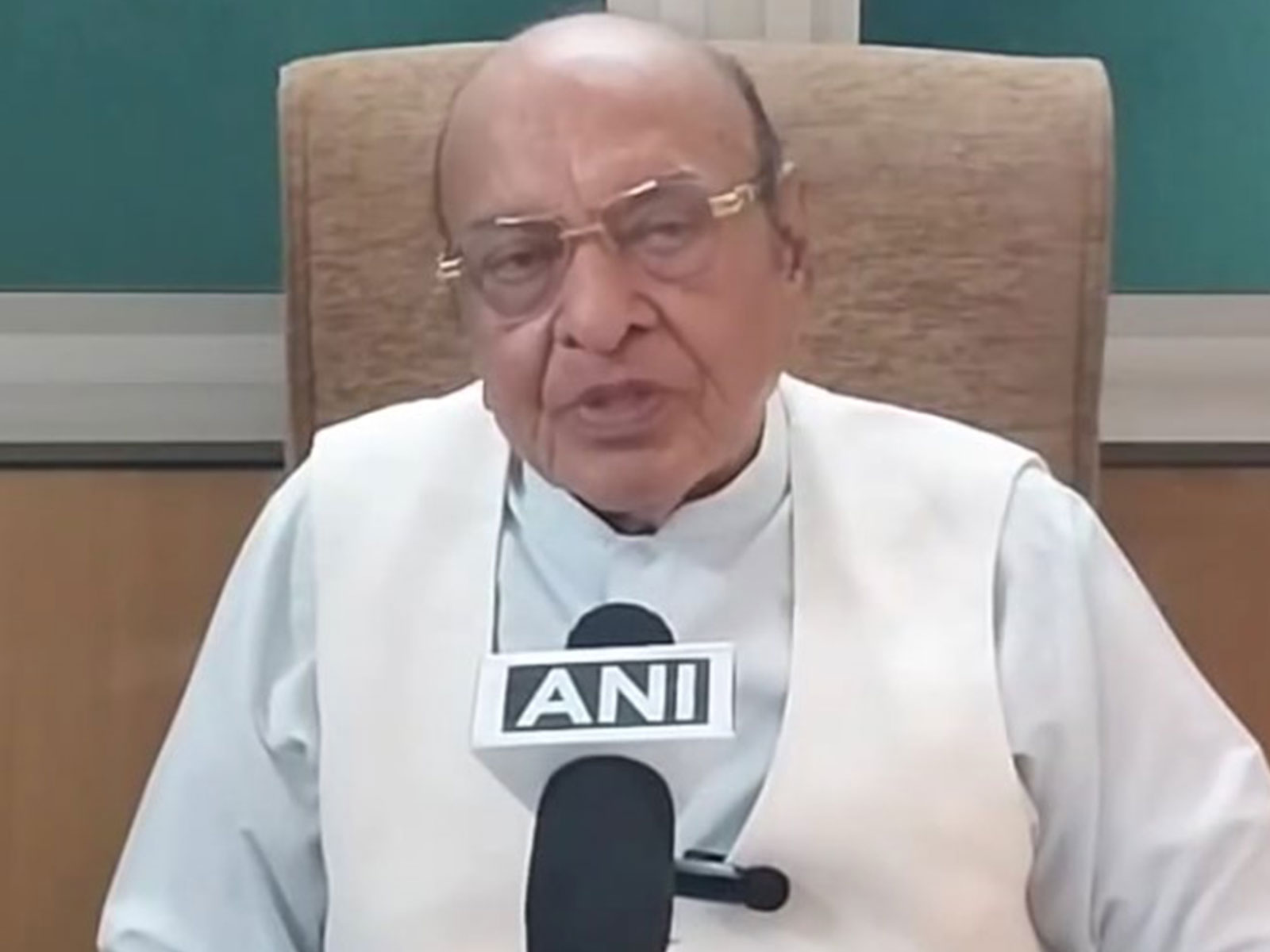 Former Gujarat Chief Minister Shankersinh Vaghela (Photo/ANI)