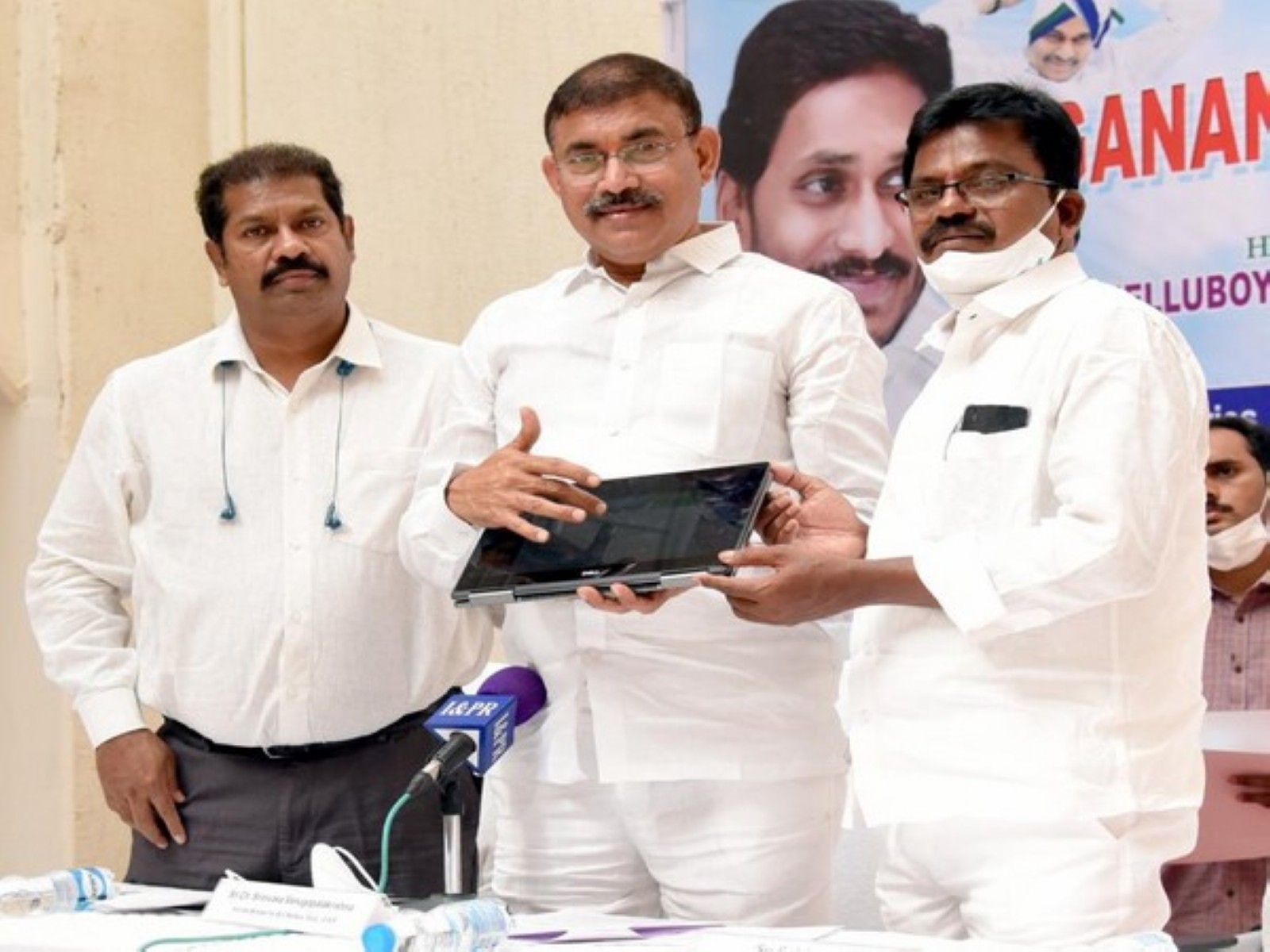 Former minister Chelluboina Venugopalakrishna (File photo/ANI)