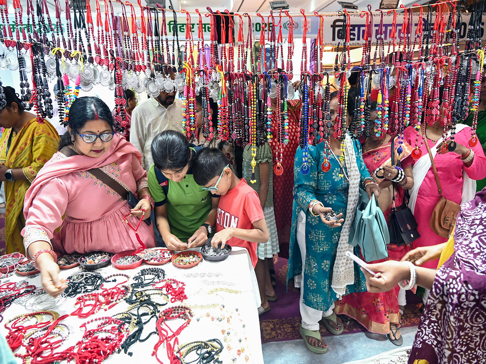 ihar Saras Mela on the last day at Gyan Bhawan, in Patna on Tuesday (Photo/ANI) ihar Saras Mela on the last day at Gyan Bhawan, in Patna on Tuesday (Photo/ANI)