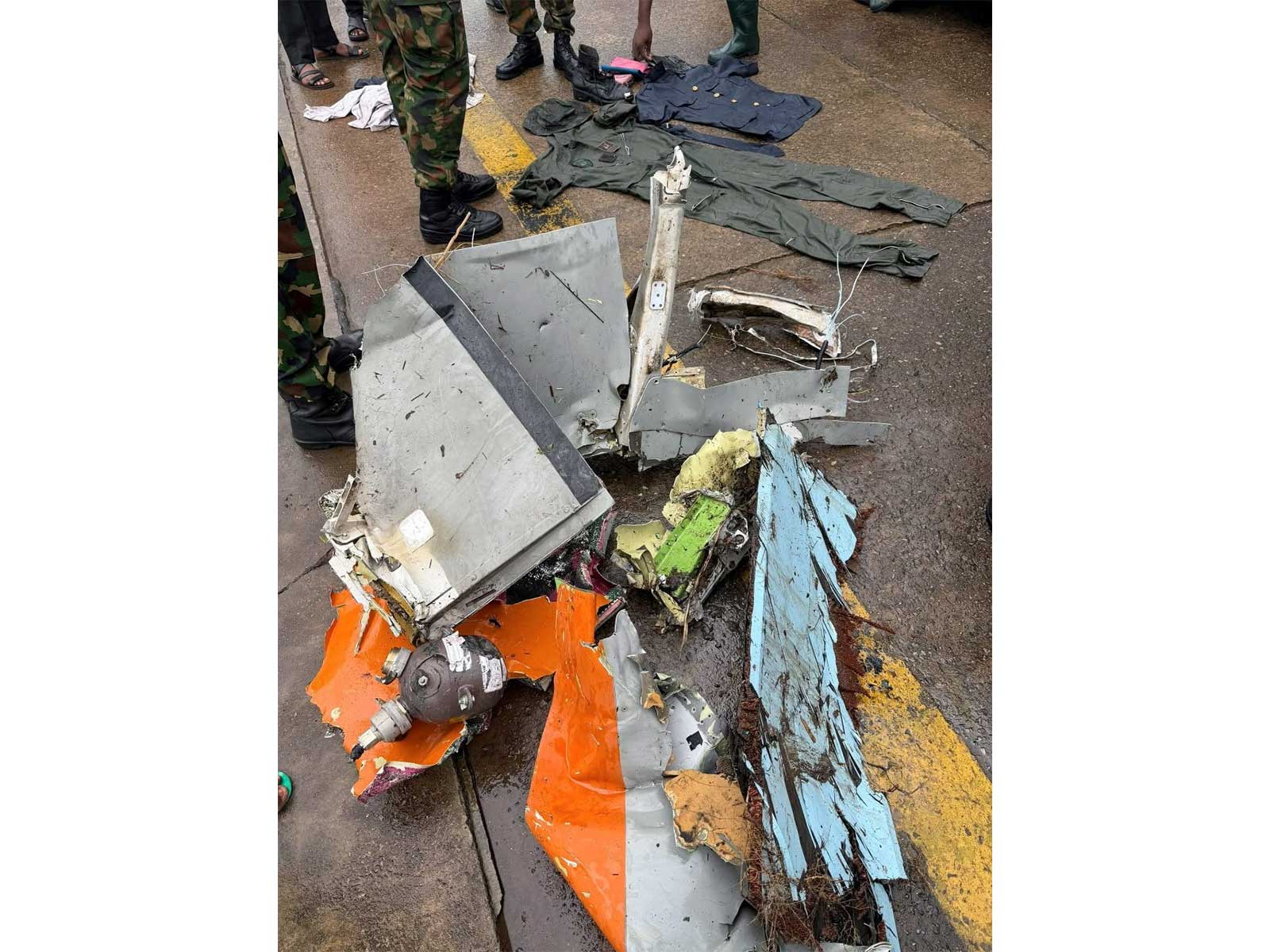 Wreckage of the military jet that crashed (Photo/Reuters) Wreckage of the military jet that crashed (Photo/Reuters)