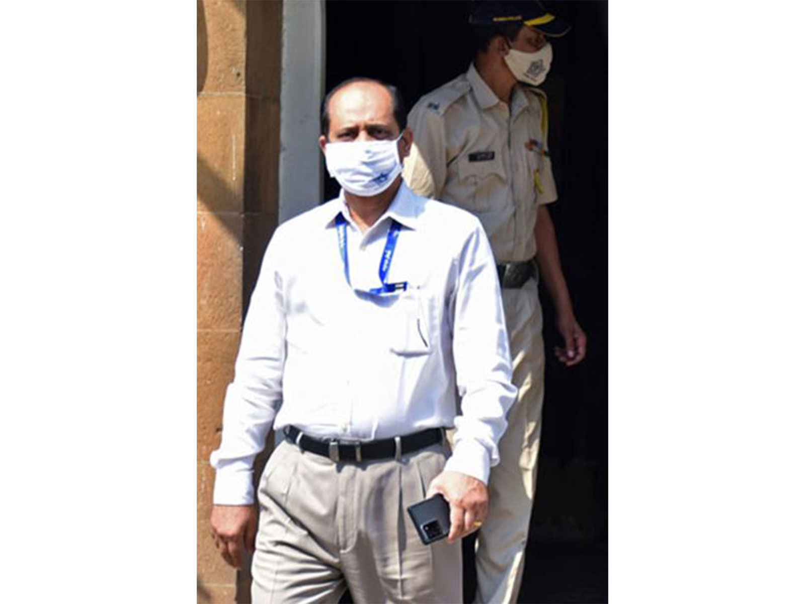 Former police officer Sachin Vaze (File photo/ ANI) Former police officer Sachin Vaze (File photo/ ANI)