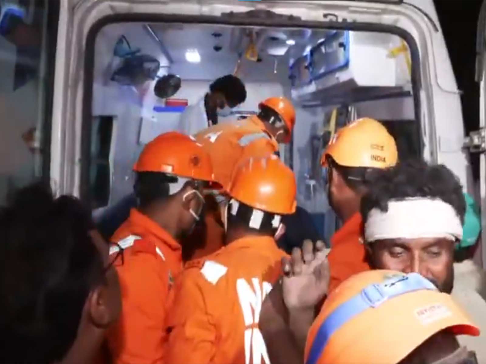 Delhi building collapse in Seemapuri: One more body found under&hellip;
