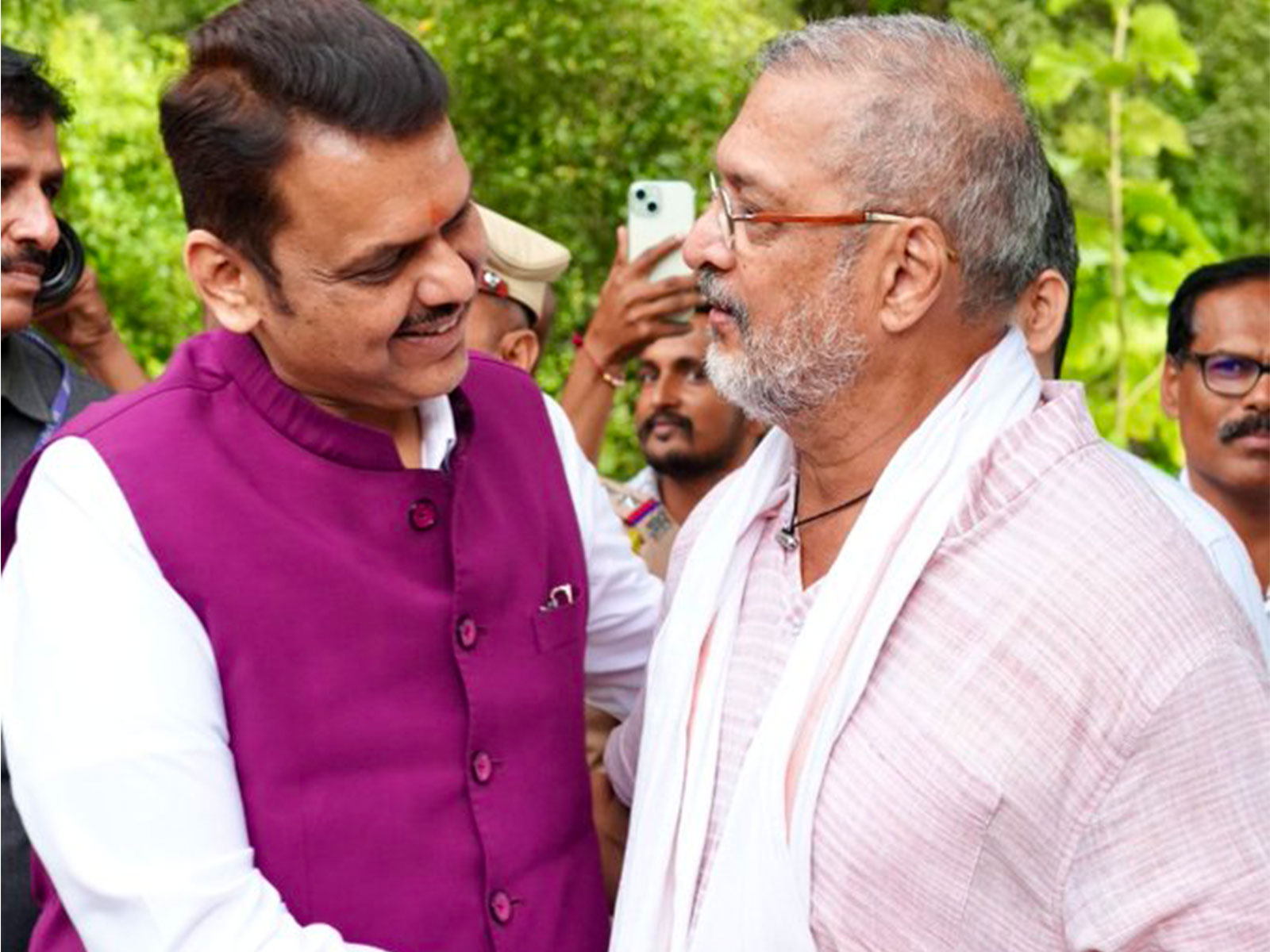 CM Fadnavis and veteran actor Nana Patekar (Photo/X/@Dev_Fadnavis)