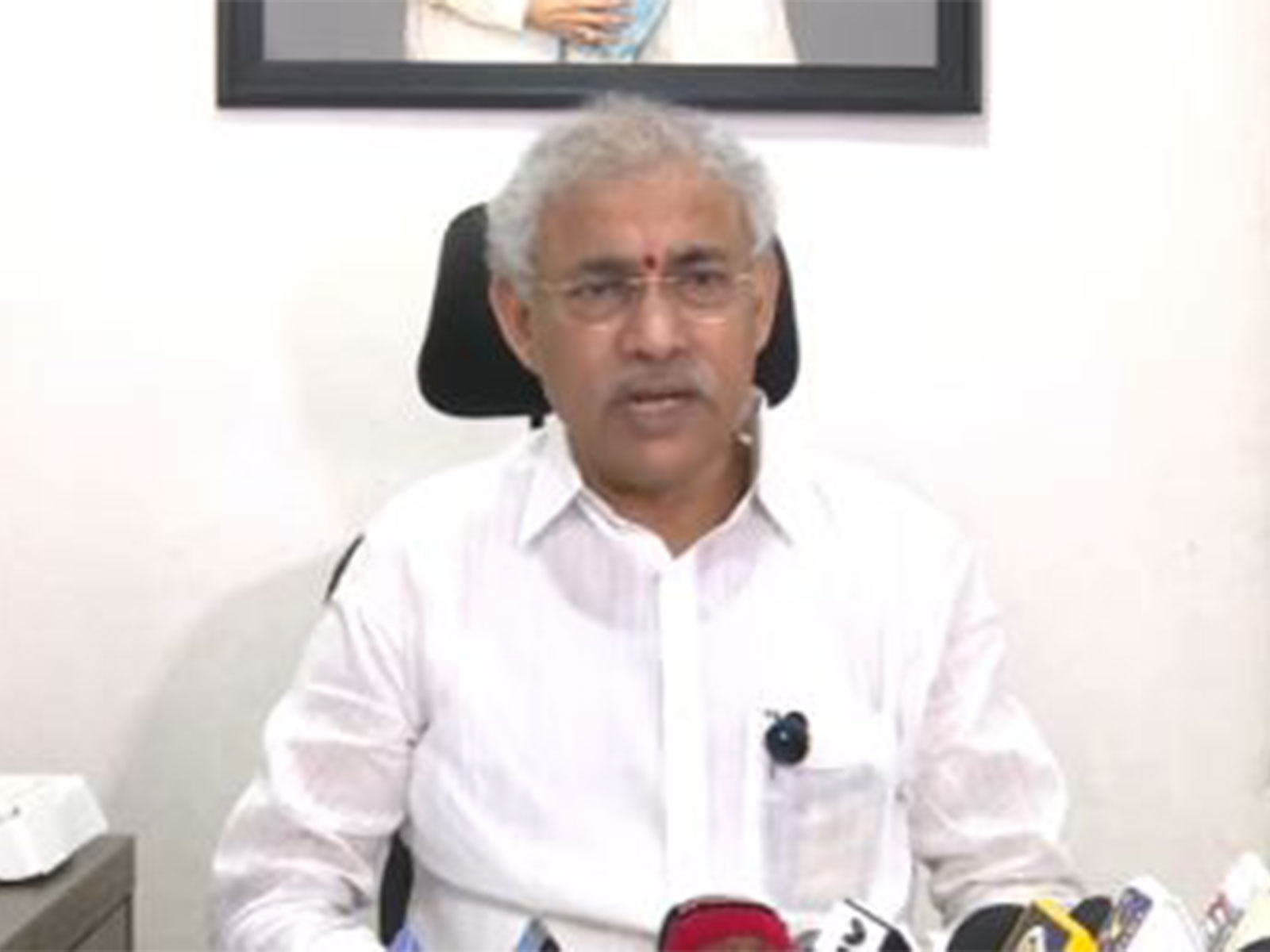 Former ministers Chelluboyina Venugopala Krishna (Photo/X/@YSRCParty)