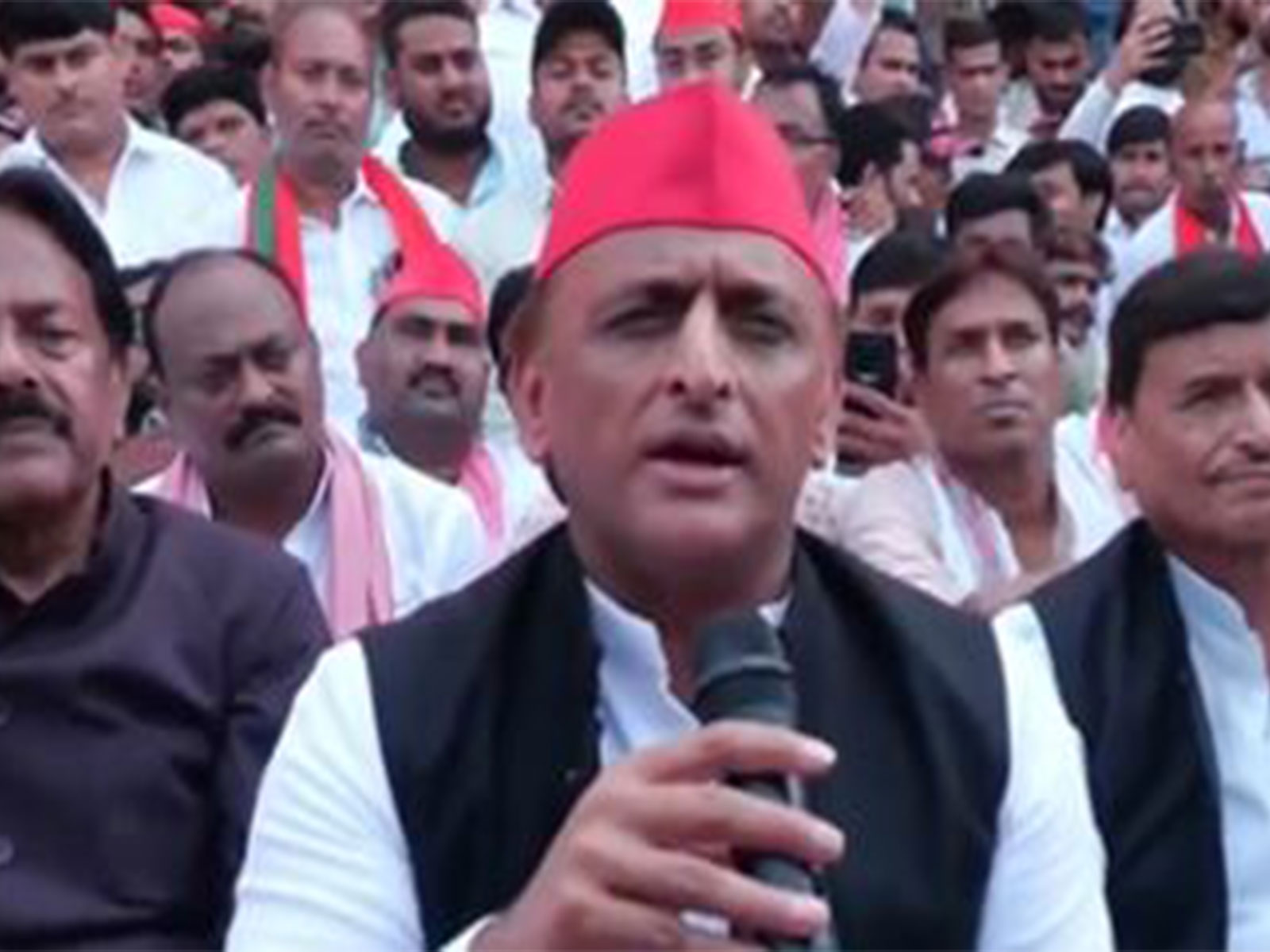Samajwadi Party (SP) chief Akhilesh Yadav (Photo/ANI) Samajwadi Party (SP) chief Akhilesh Yadav (Photo/ANI)