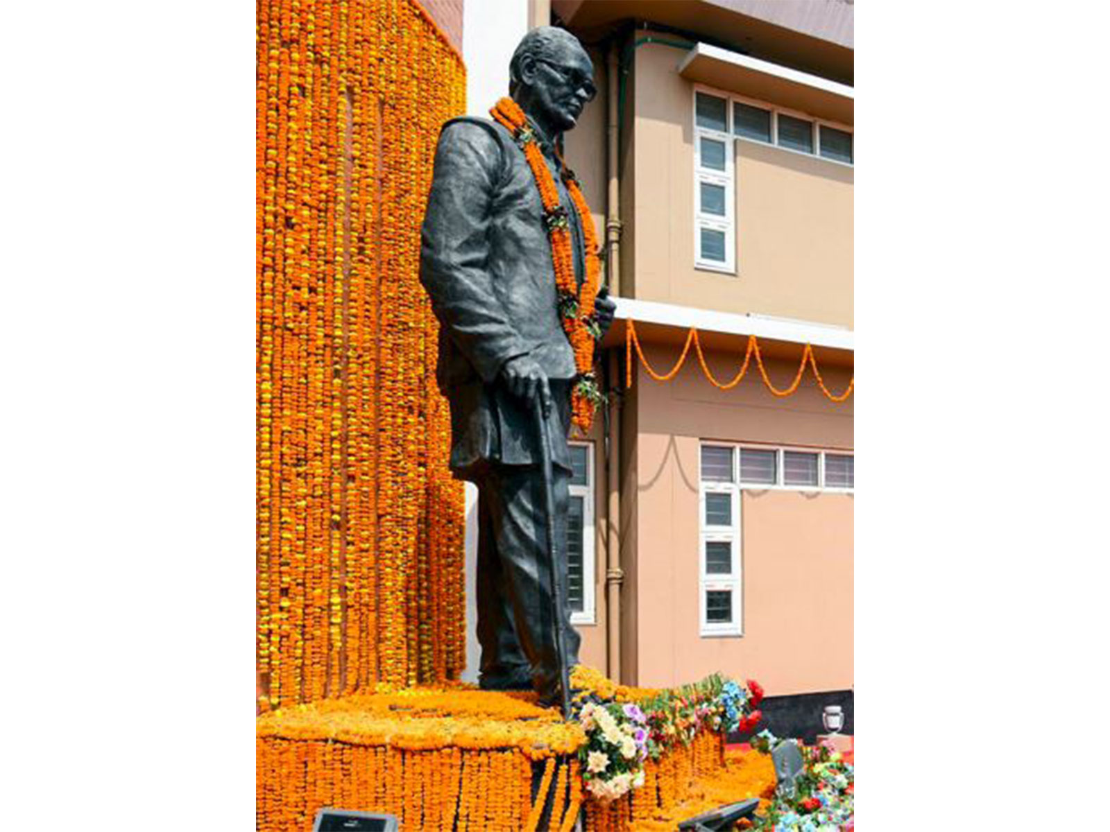 Statue of Loknayak Jayaprakash Narayan in Saran, Bihar (FilePhoto/ANI)