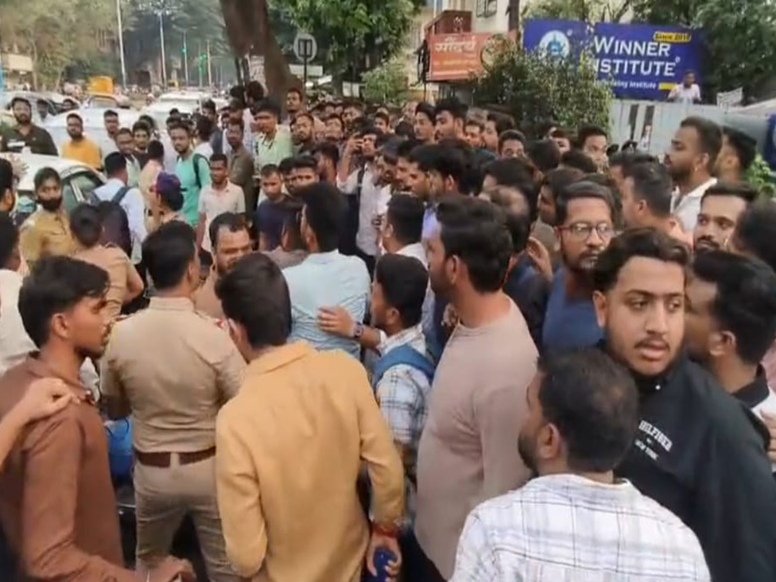 Maharashtra Public Service Commission (MPSC) aspirants protest (File Photo/ANI) Maharashtra Public Service Commission (MPSC) aspirants protest (File Photo/ANI)