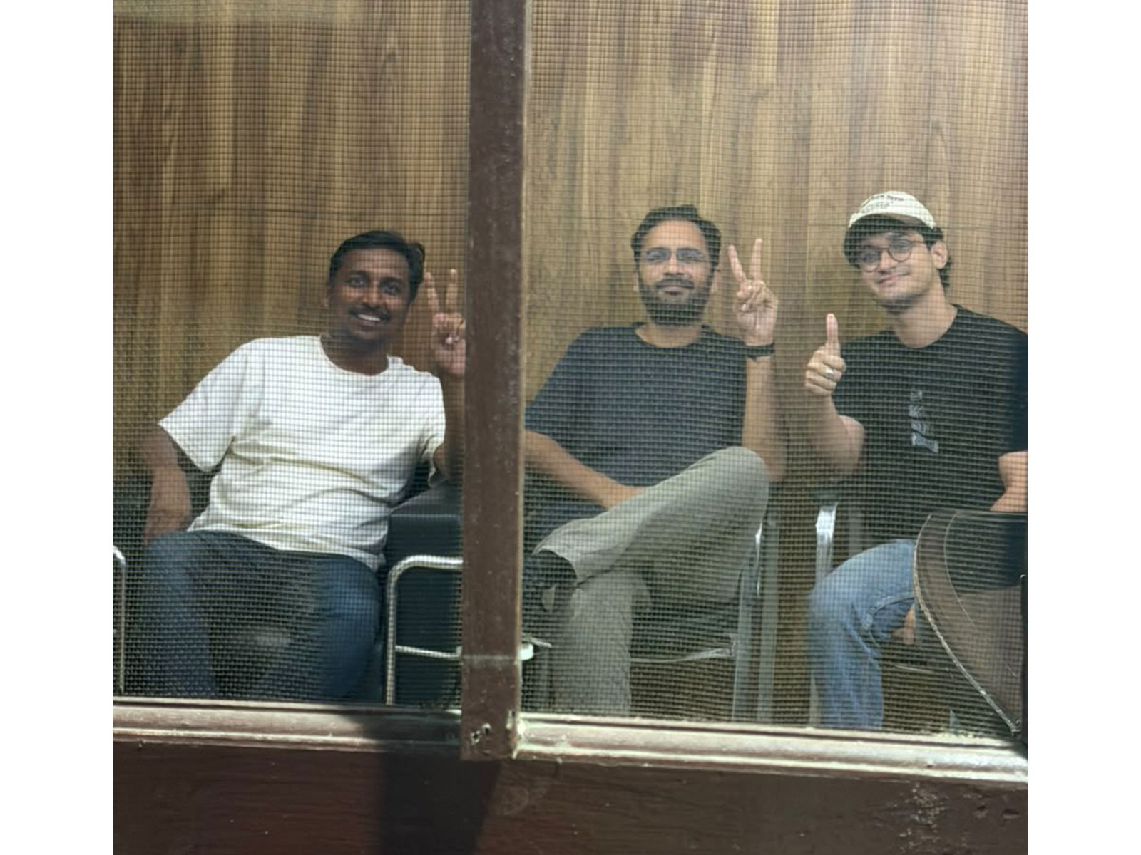 Picture shared by Abhijeet Dipke showing CJP activists Saurav Das, Ashutosh Ranka and Ajinkya Shinde inside Parliament Street Police Station after they were allegedly placed under preventive arrest for trespassing at Jantar Mantar on Tuesday (Photo: x/@abhijeet_dipke)