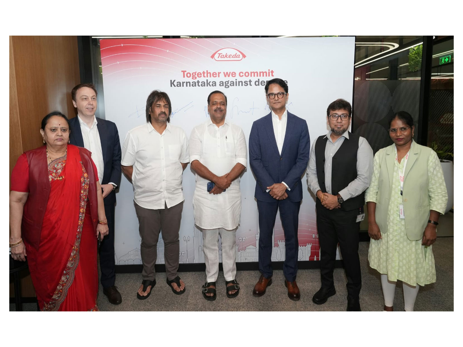L-R: Dr Rajani M; Mr Peter Streibl; Hon’ble Minister Shri Madhu Bangarappa; Hon’ble Minister Shri U.T. Khader; Dr Mahender Nayak; Mr Tilak Banerjee and Dr R. Sarala