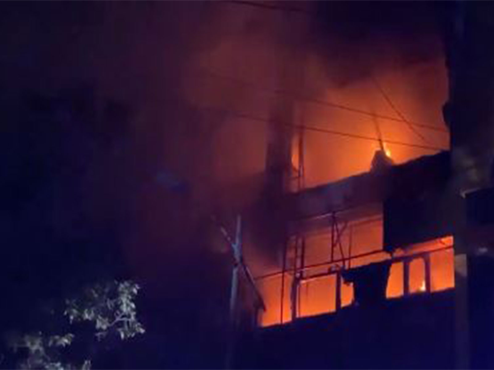 Massive fire broke out at three clothing showrooms in Mainpuri (Photo/ANI)
