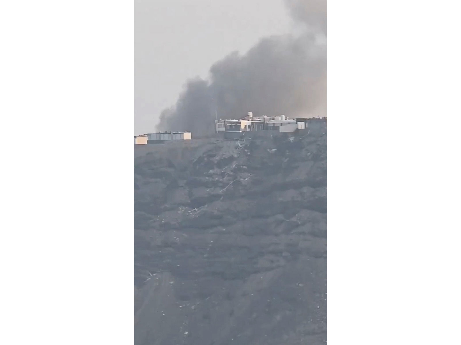 Houthi attack on Yemen’s Aden presidential palace (Photo/Reuters)