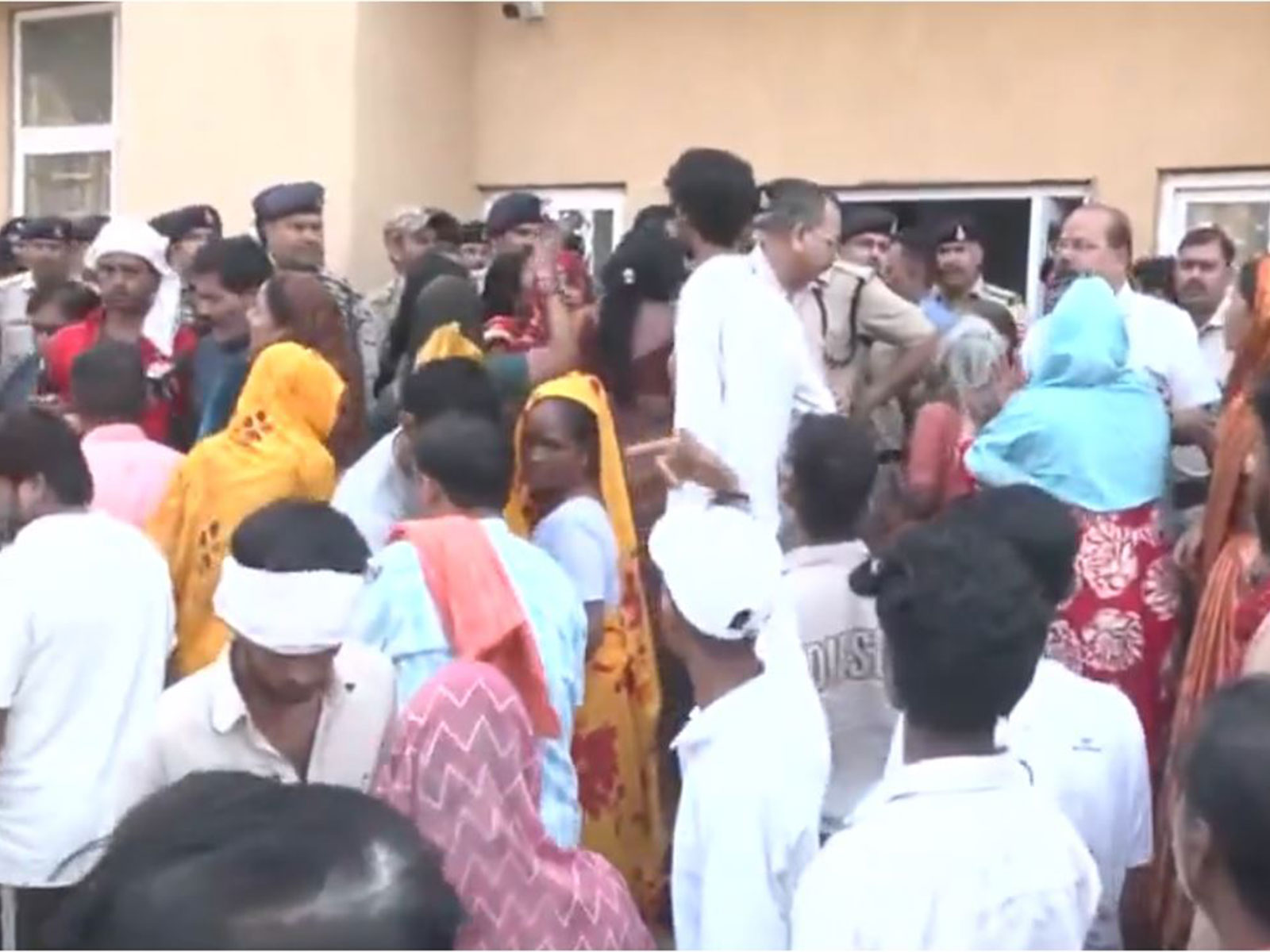 Visuals from JAH Hospital, where post-mortems of 14 accident victims are underway (Photo/ANI) Visuals from JAH Hospital, where post-mortems of 14 accident victims are underway (Photo/ANI)