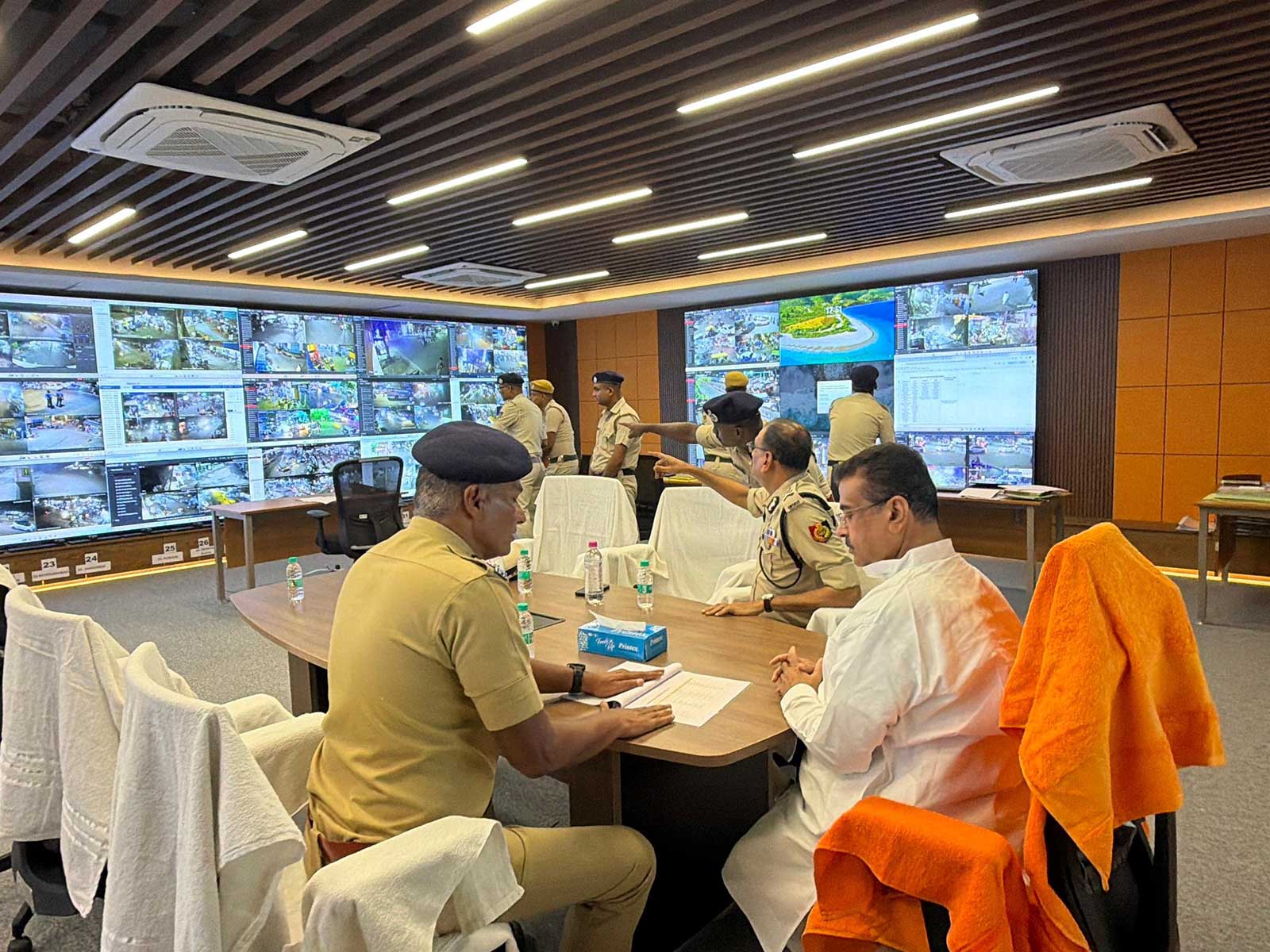 West Bengal CM Suvendu Adhikari reviews crowd management (Photo/X/@SuvenduWB) West Bengal CM Suvendu Adhikari reviews crowd management (Photo/X/@SuvenduWB)