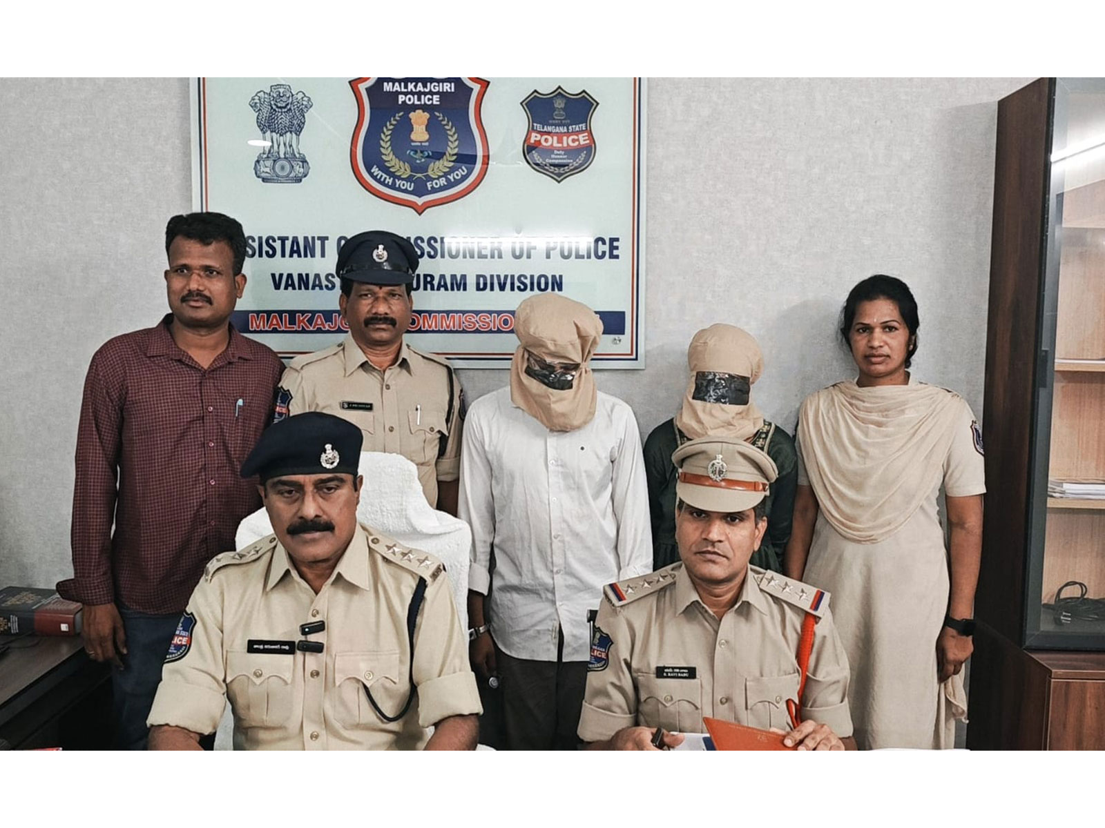 The two accused under police cutody (Photo/ANI) The two accused under police cutody (Photo/ANI)