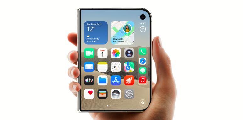 Apple iPhone Duo goes on sale in India; Delhi buyers queue up at Saket store