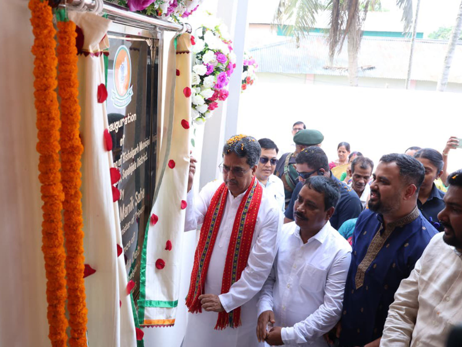 Tripura CM Manik Saha inaugurates new Bishalgarh Municipal Council Building (Photo: Tripura/CMO) Tripura CM Manik Saha inaugurates new Bishalgarh Municipal Council Building (Photo: Tripura/CMO)