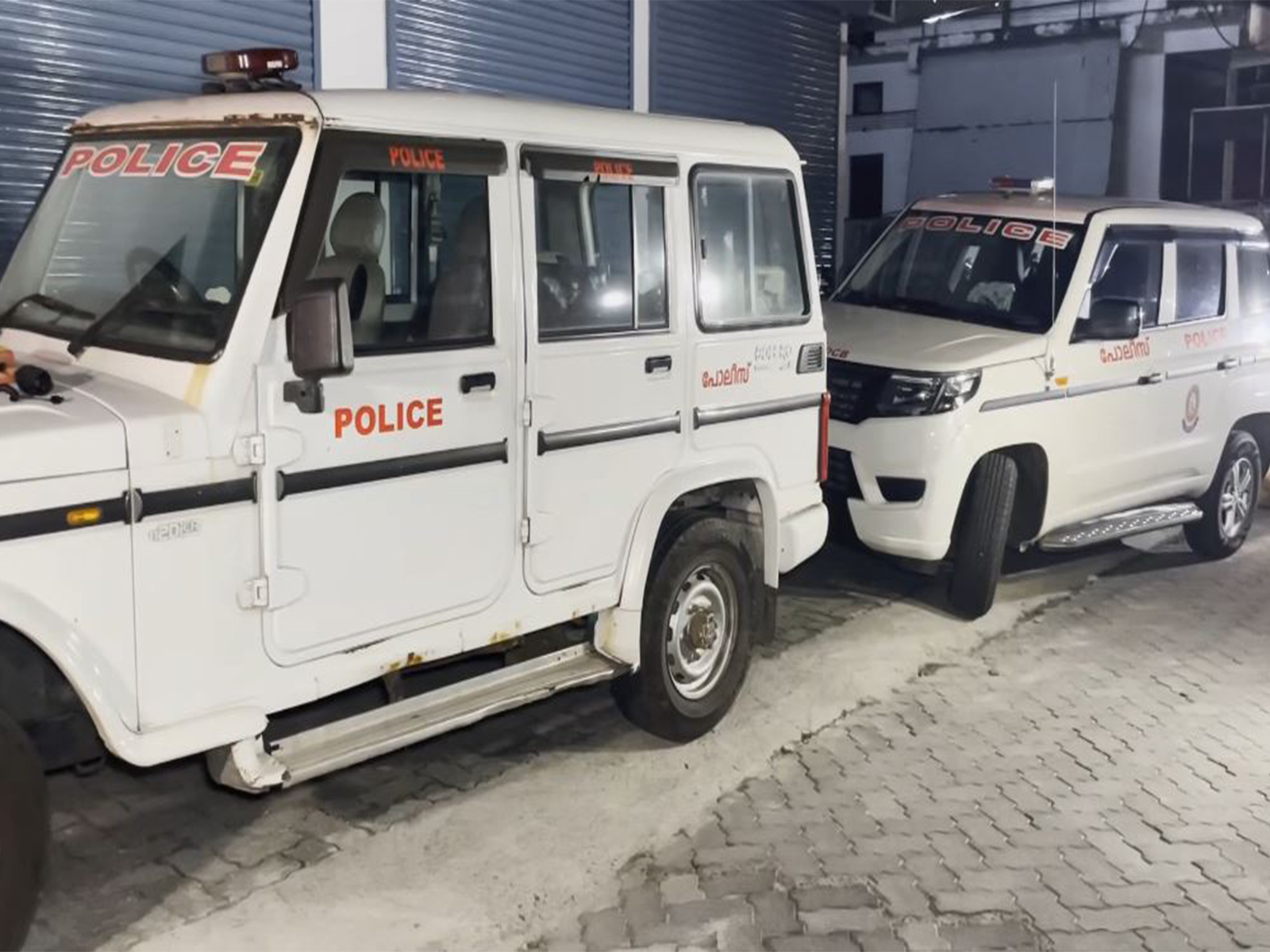 Police vehicle outside a judicial officer’s residence as the Crime Branch collects evidence in a car accident case involving his 17-year-old son in Kochi (Photo/ANI)