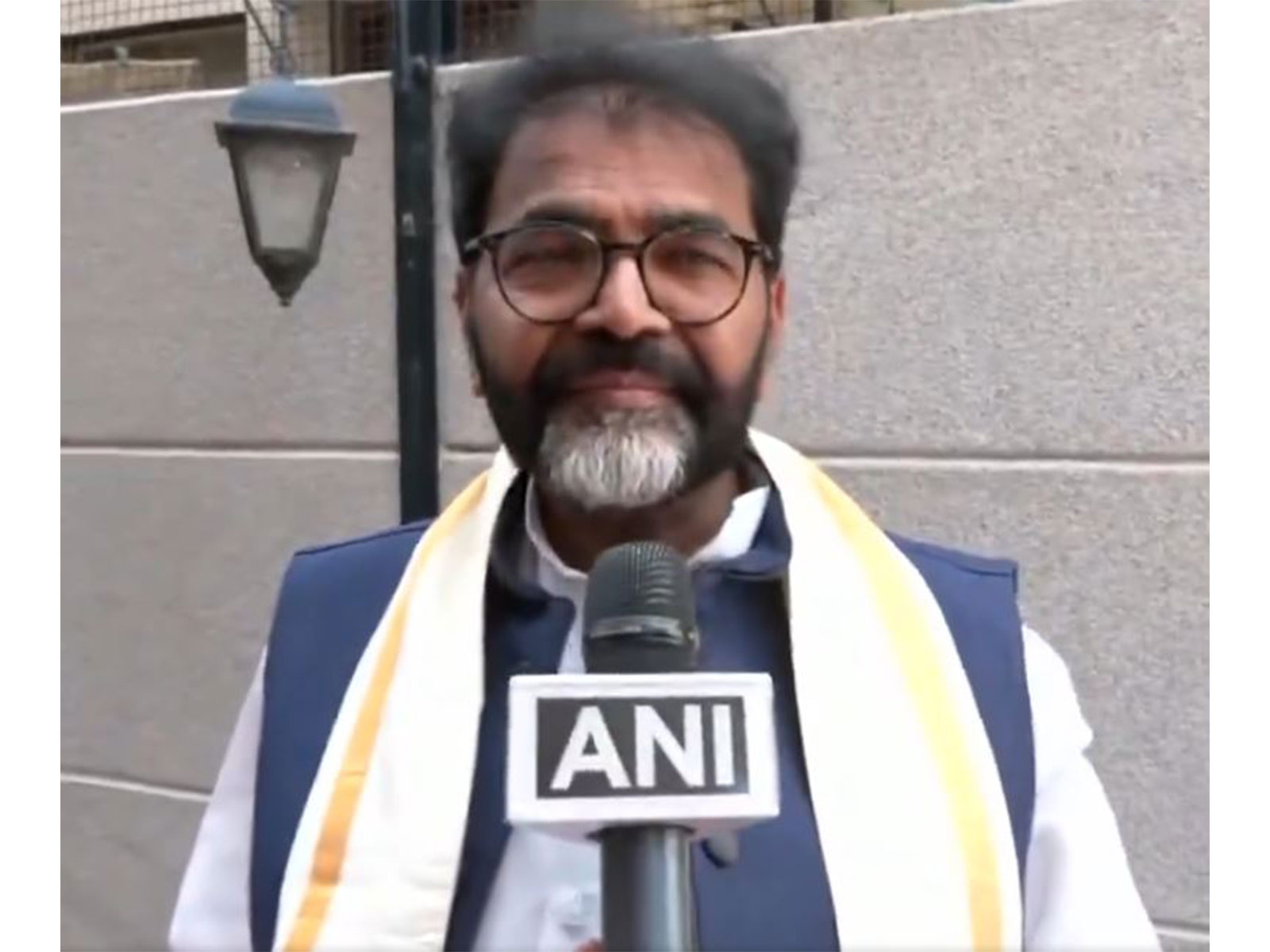 Karnataka Legislative Council LoP Chalavadi Narayanaswamy (Photo/ANI)