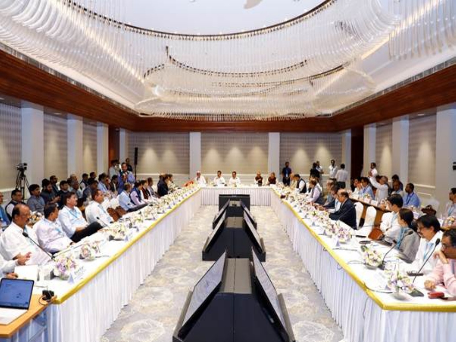 Union Minister of Jal Shakti C R Patil chairs 19th&hellip;