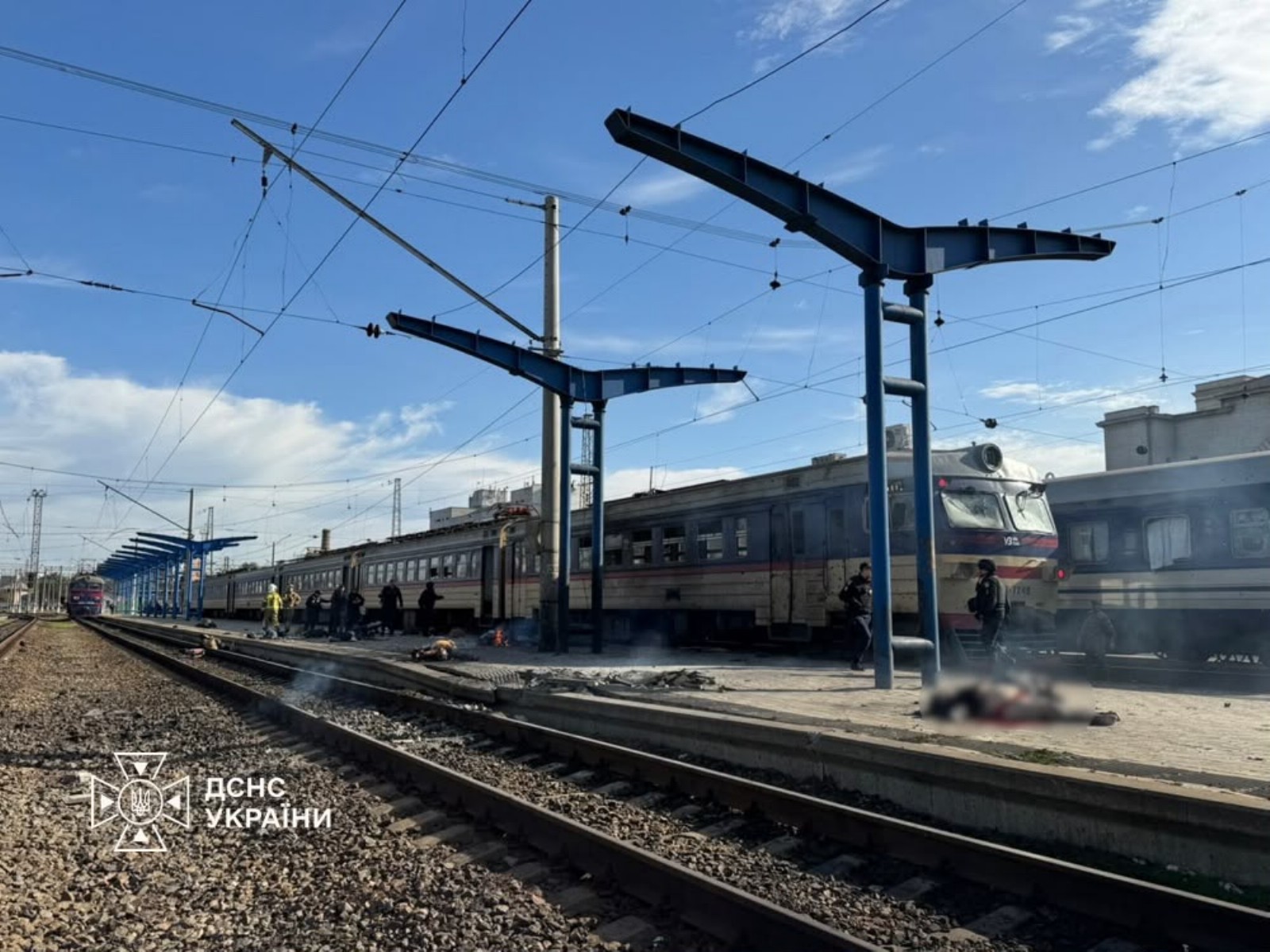 Visual of aftermath of Russian strike on the railway station in Dnipro (Photo/X/@ZelenskyyUa)