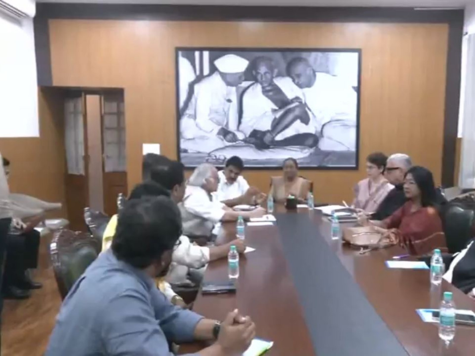 INDIA bloc leaders hold a meeting at the residence of Mallikarjun Kharge. (File Photo/ANI) INDIA bloc leaders hold a meeting at the residence of Mallikarjun Kharge. (File Photo/ANI)